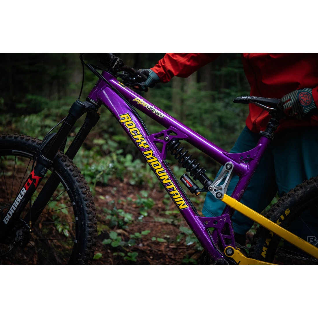 Vuelve MARZOCCHI De La Mano De FOX Con La BOMBER Z1 Para Recuperar Su Trono !!! 7 Vuelve MARZOCCHI De La Mano De FOX Con La BOMBER Z1 Para Recuperar Su Trono !!! - Imagen 5